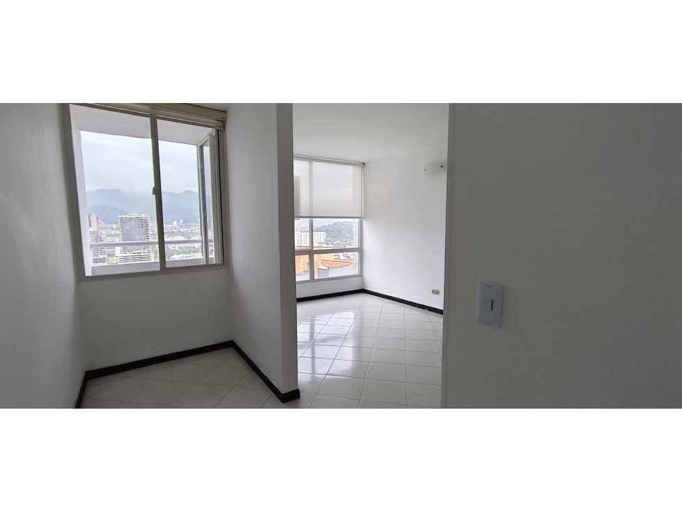 Apartamento en arriendo en Poblado Medellín — foto 4