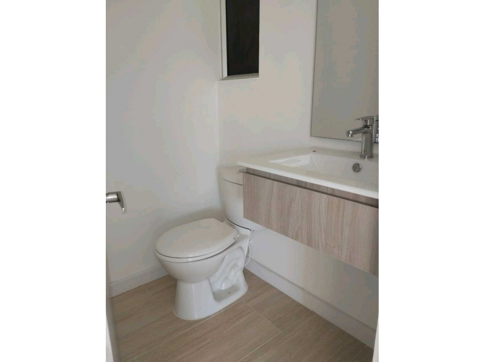 APARTAMENTO EN ARRIENDO EN RIO ALTO — foto 6