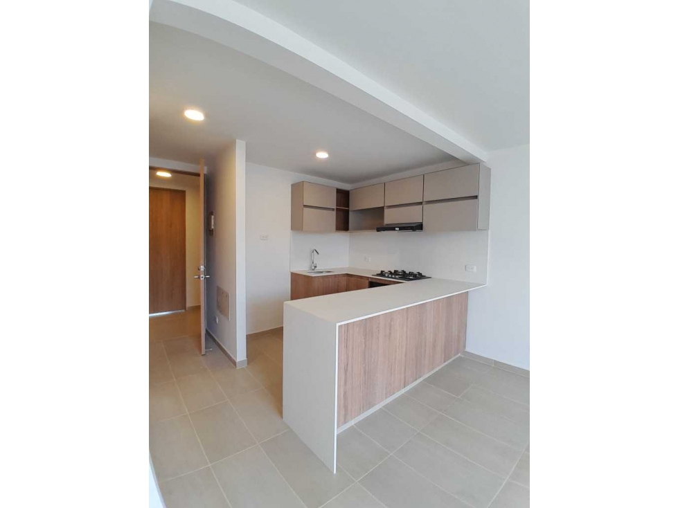 APARTAMENTO EN ARRIENDO EN RIO ALTO — foto 3