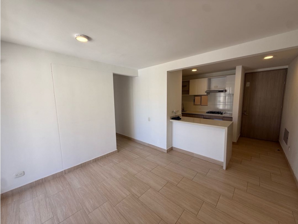 APARTAMENTO EN ARRIENDO EN RIO ALTO — foto 3