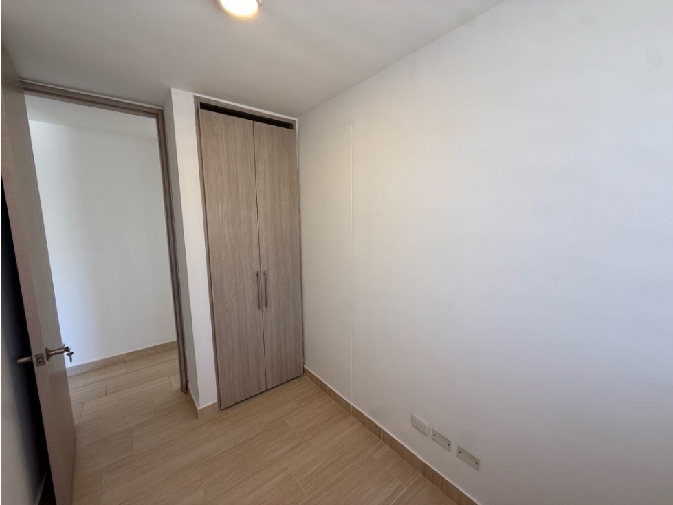 APARTAMENTO EN ARRIENDO EN RIO ALTO — foto 6