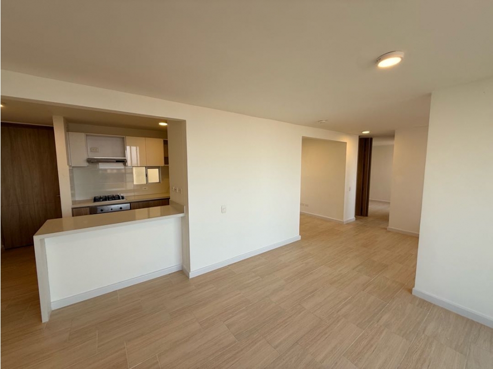 Apartamento en arriendo en Río Alto