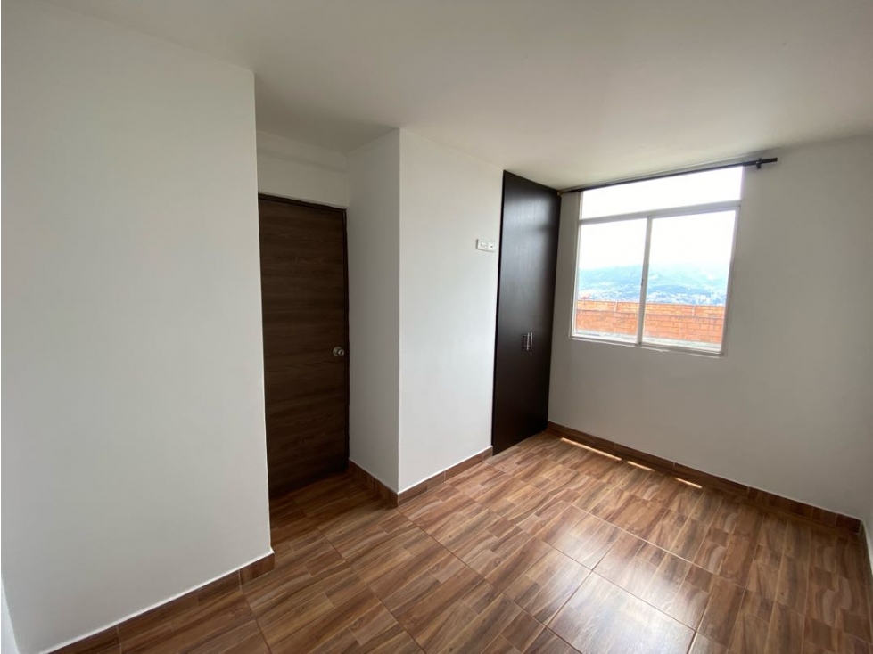 Apartamento en arriendo en Robledo Aurora Medellín — foto 4