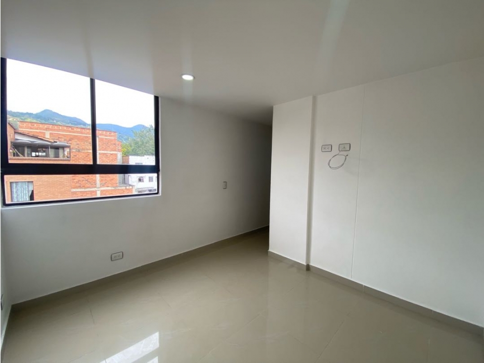 Apartamento en Arriendo en Santa Teresita Medellín — foto 2