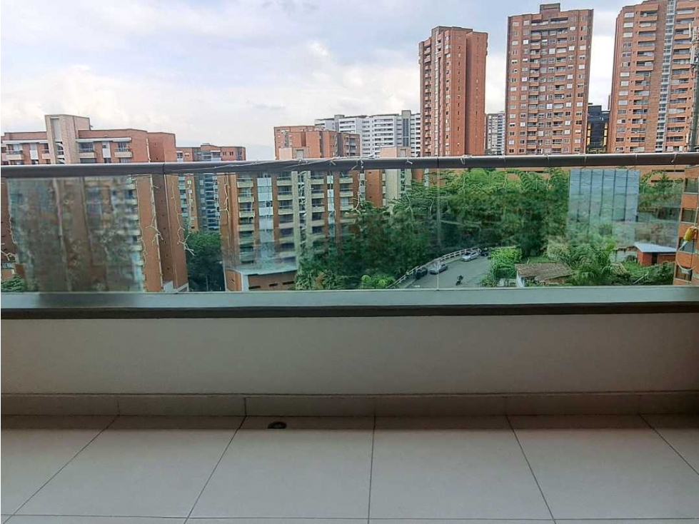 Apartamento en arriendo Envigado cumbres — foto 5