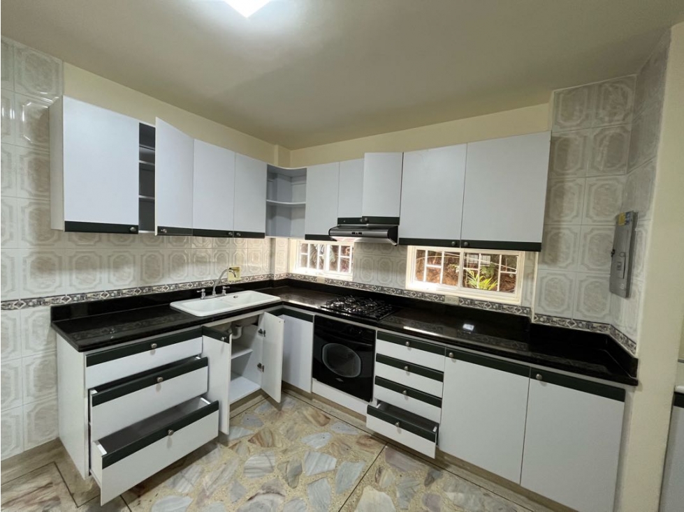 Apartamento en Arriendo Envigado Esmeraldal — foto 2