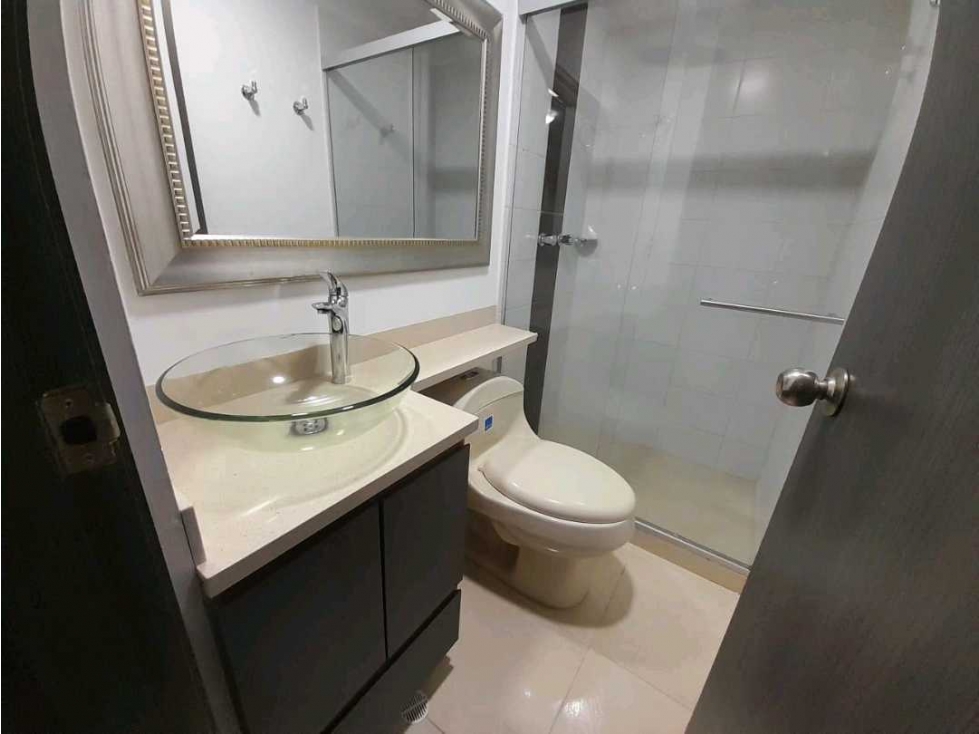 Apartamento en arriendo Envigado Loma de Misael — foto 5
