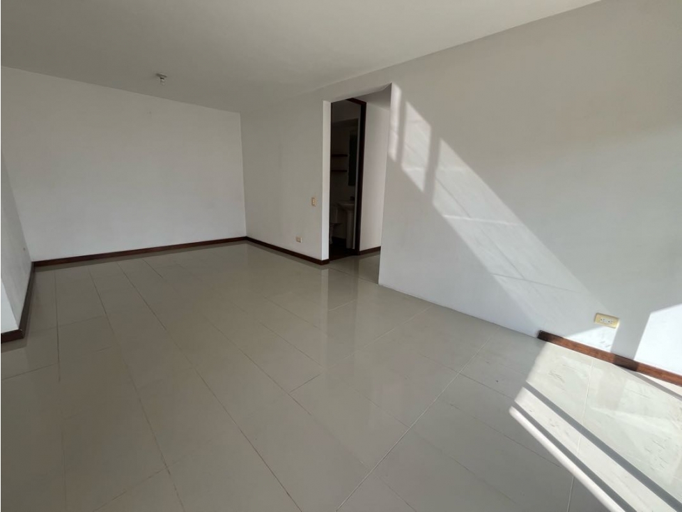 Apartamento en arriendo Envigado Loma del barro — foto 3