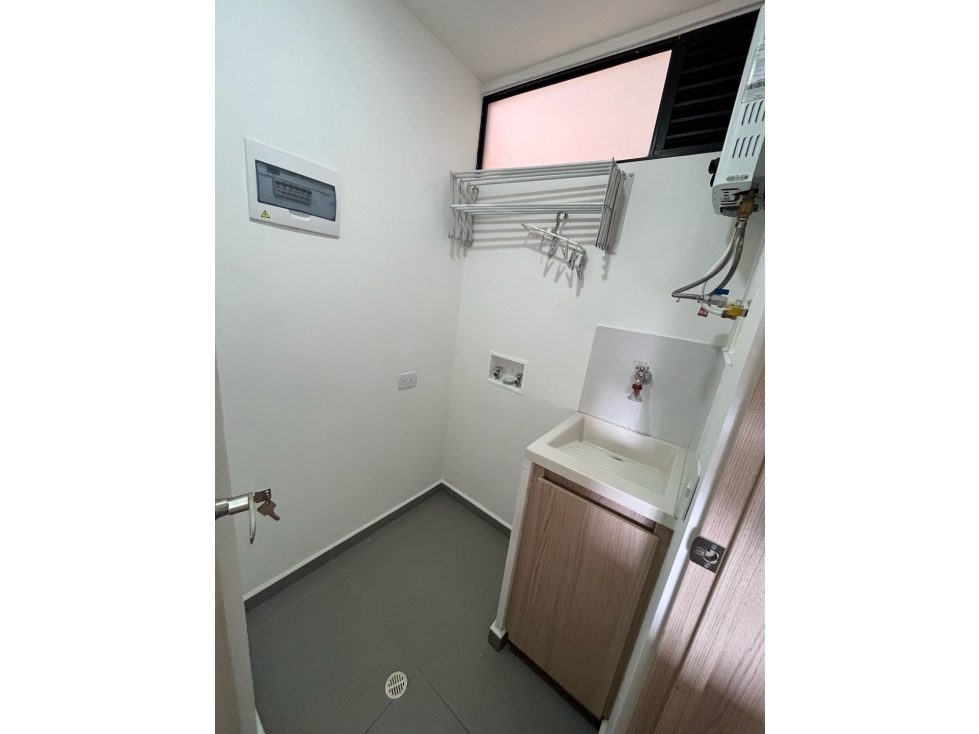 Apartamento en arriendo Envigado loma de las brujas — foto 2