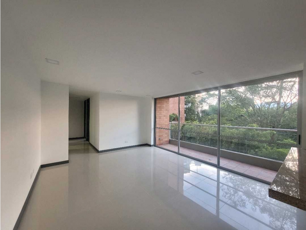 Apartamento moderno en arriendo Envigado sector La Intermedia