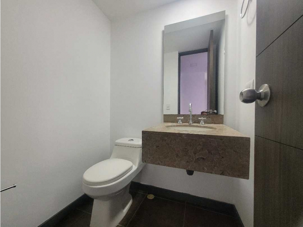 Apartamento moderno en arriendo Envigado sector La Intermedia — foto 3