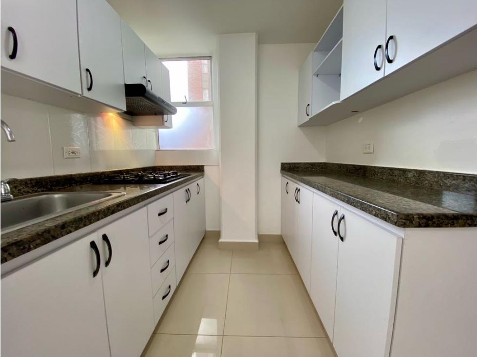 APARTAMENTO EN ARRIENDO, ENVIGADO CAMINO VERDE P4 — foto 3