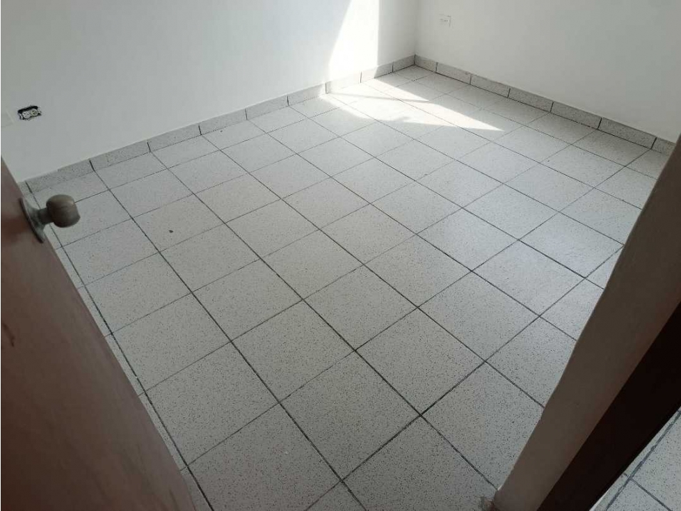 Apartamento en arriendo Envigado San Rafael — foto 2