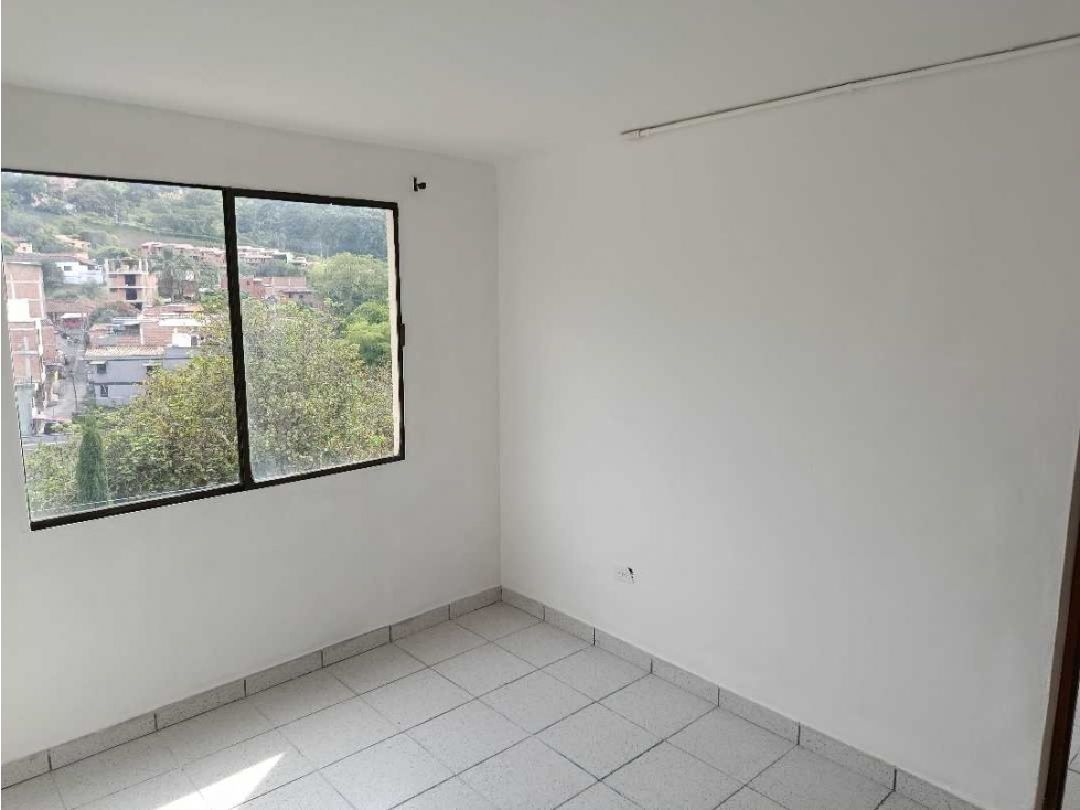 Apartamento en arriendo Envigado San Rafael — foto 3