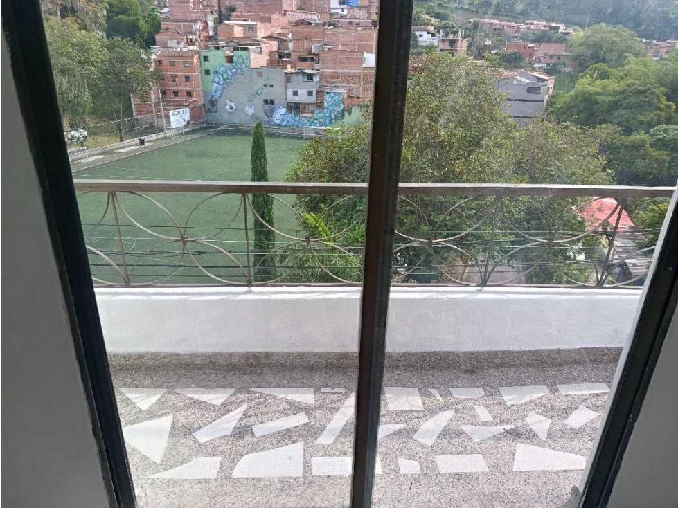 Apartamento en arriendo Envigado San Rafael — foto 4