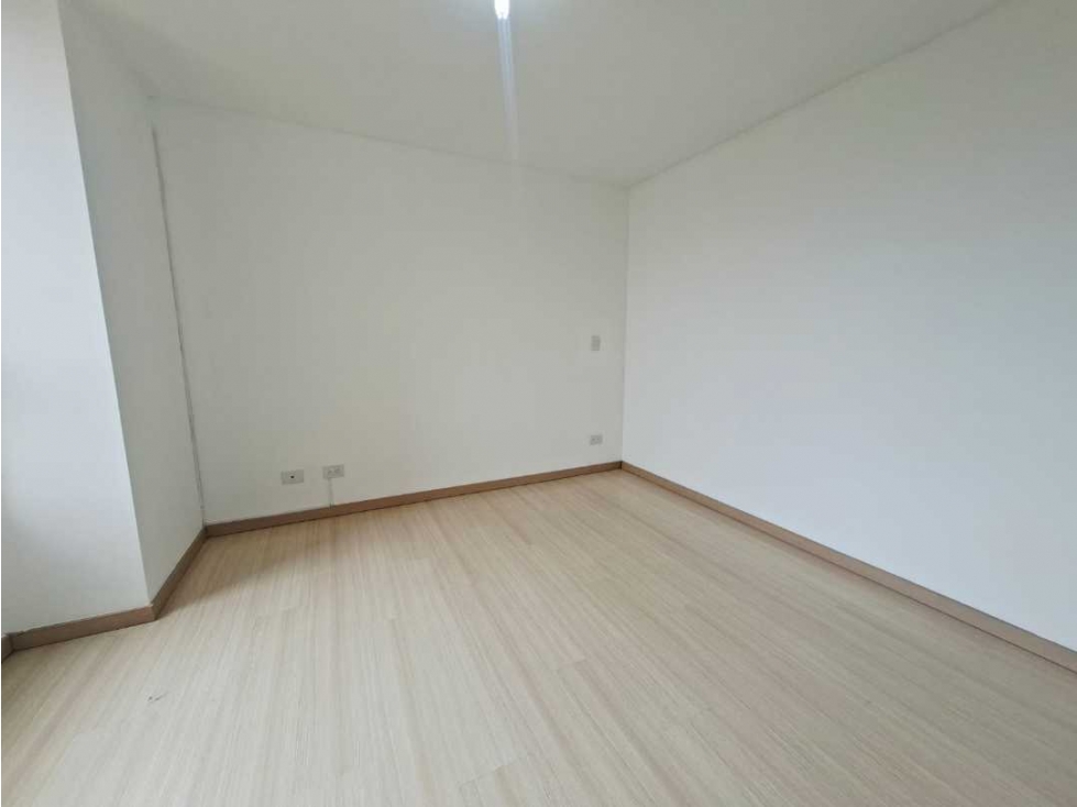 Apartamento en arriendo Envigado Esmeraldal ZB6 — foto 5
