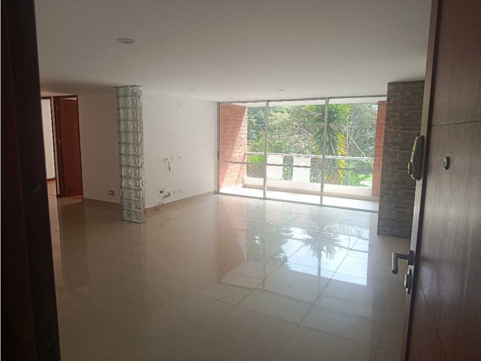 Apartamento en arriendo Envigado loma de las Brujas — foto 2