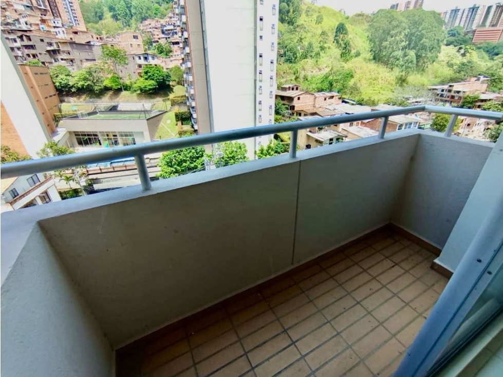 Apartamento en arriendo itagui viviendas del sur — foto 2