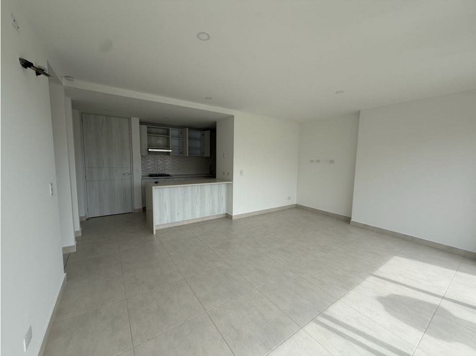 APARTAMENTO EN ARRIENDO LAGO ALTO — foto 4