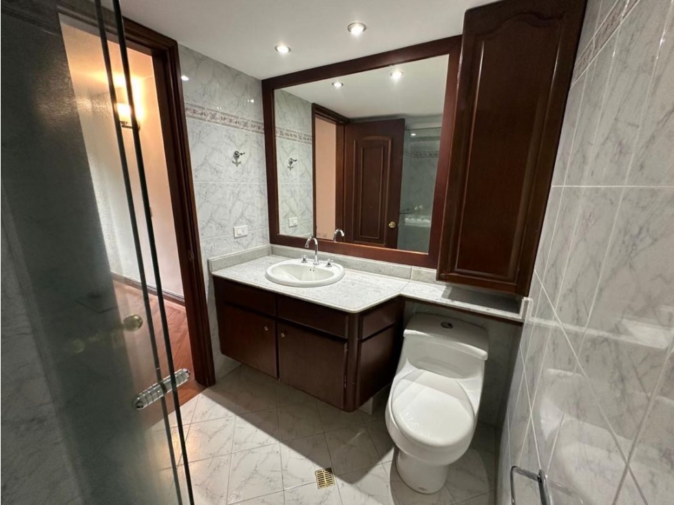 Apartamento en arriendo | Loma del Tesoro, El Poblado - 2