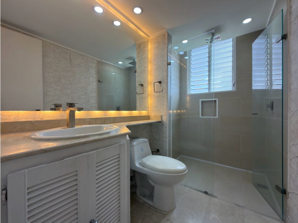 APARTAMENTO EN ARRIENDO LOMA DE LOS PARRA — foto 5