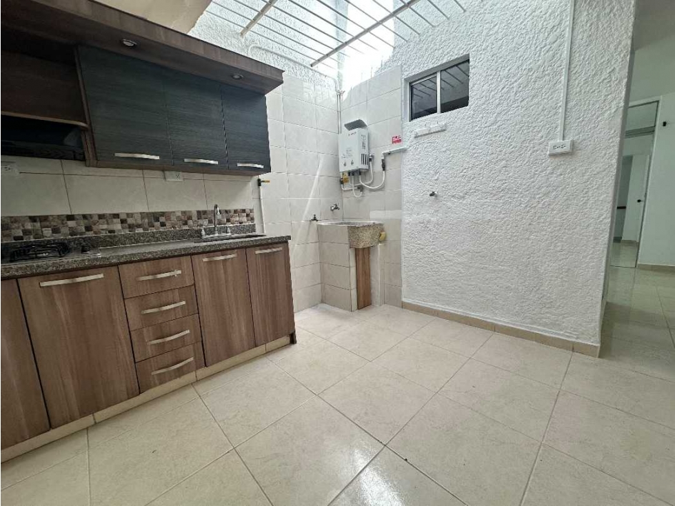 Apartamento en arriendo los naranjos envigado — foto 2