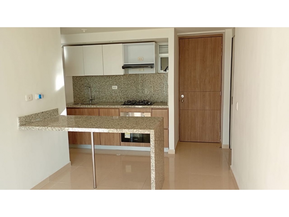 APARTAMENTO EN ARRIENDO MIRAMAR