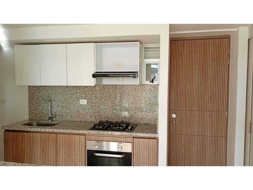 APARTAMENTO EN ARRIENDO MIRAMAR — foto 4