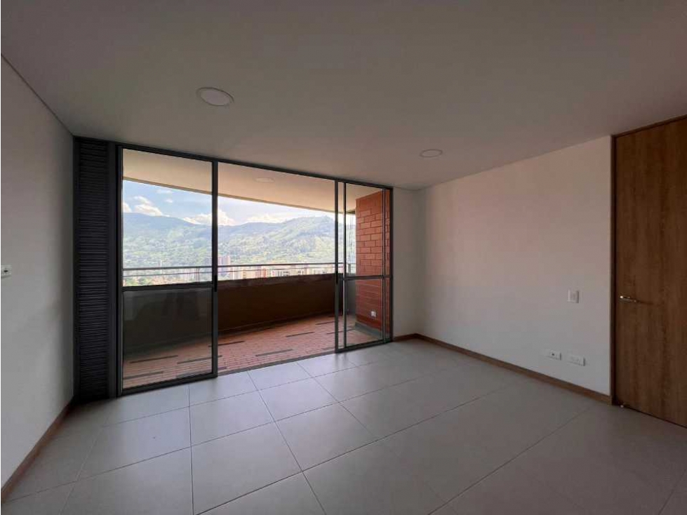 Apartamento en Venta en La Estrella, Santa Catalina | Moderno — foto 2