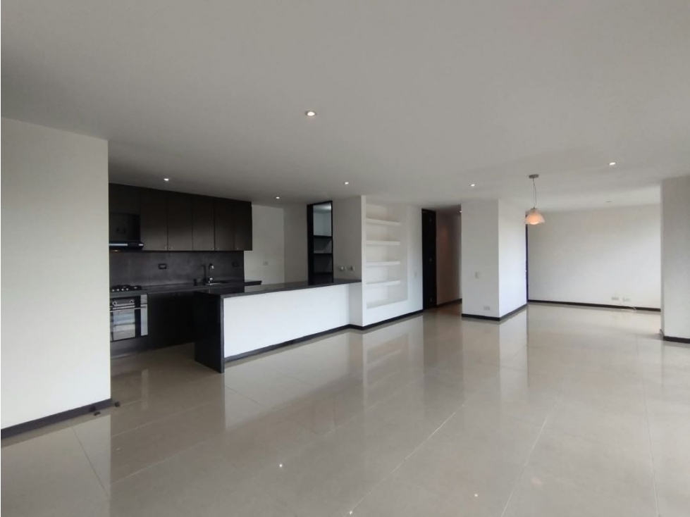 APARTAMENTO EN ARRIENDO POBLADO — foto 6