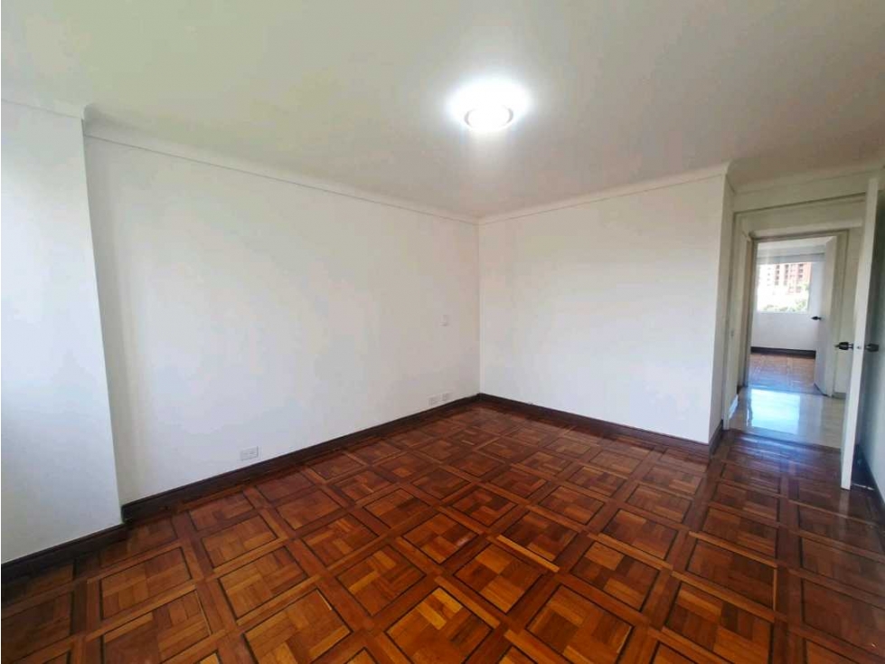 Apartamento en arriendo Poblado Los Parra — foto 5
