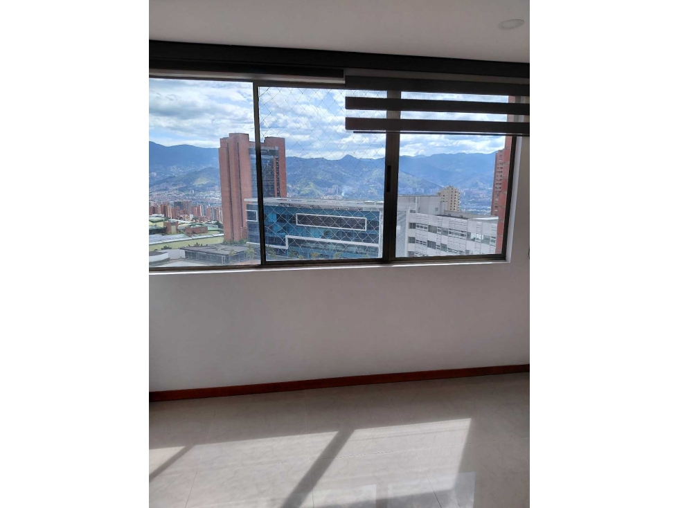 Apartamento en arriendo Poblado Medellin cerca al Cc al Tesoro — foto 4