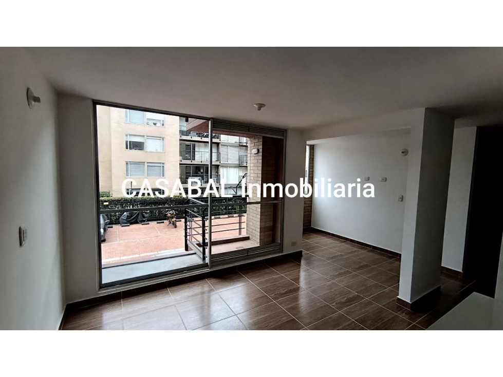Apartamento en Arriendo Reserva del Lago 2 - 4