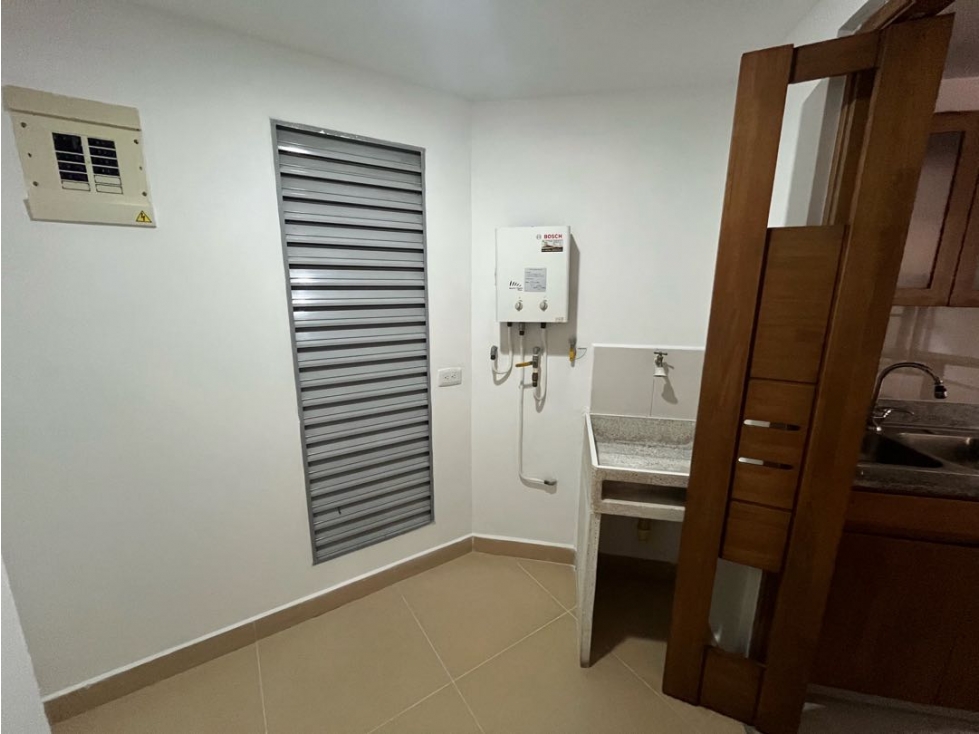 Apartamento en arriendo Sabaneta las lomitas — foto 2