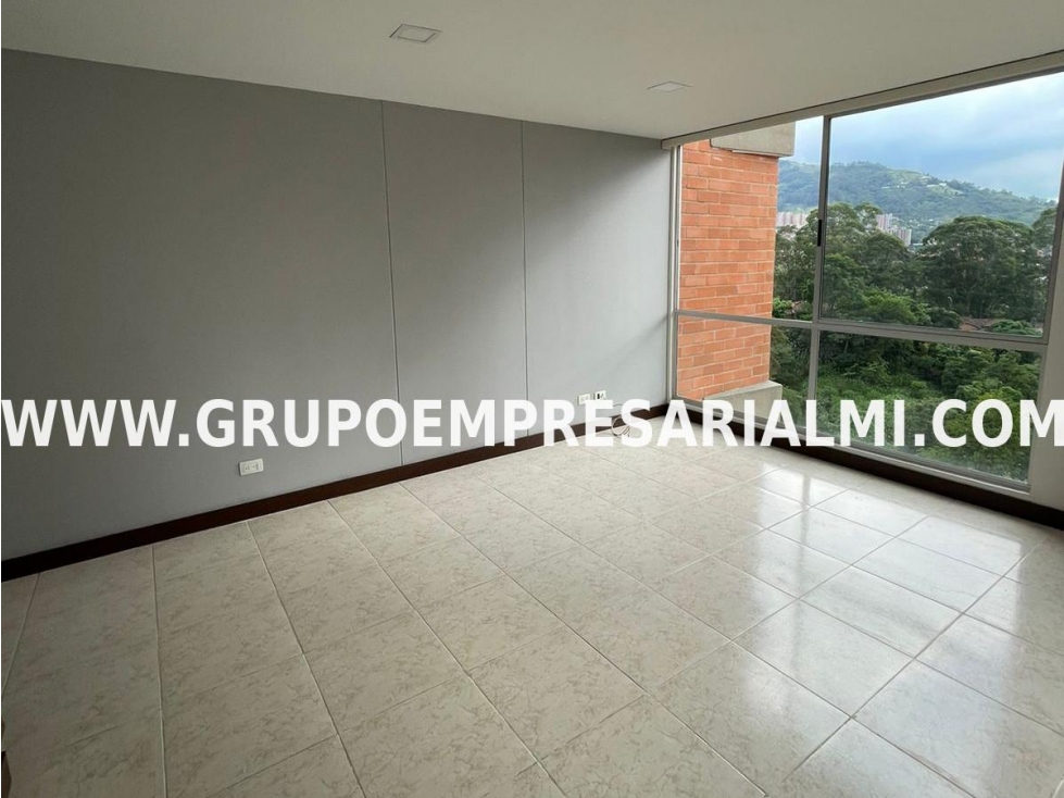 APARTAMENTO EN ARRIENDO - SECTOR URIBE ANGEL ENVIGADO COD: 10158 - 2