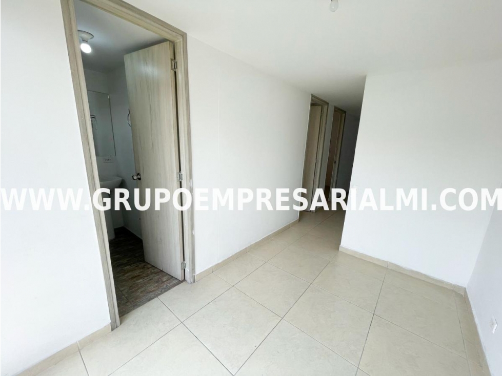 AGRADABLE APARTAMENTO EN ARRIENDO - SECTOR LA AMÉRICA COD: 25495 — foto 5