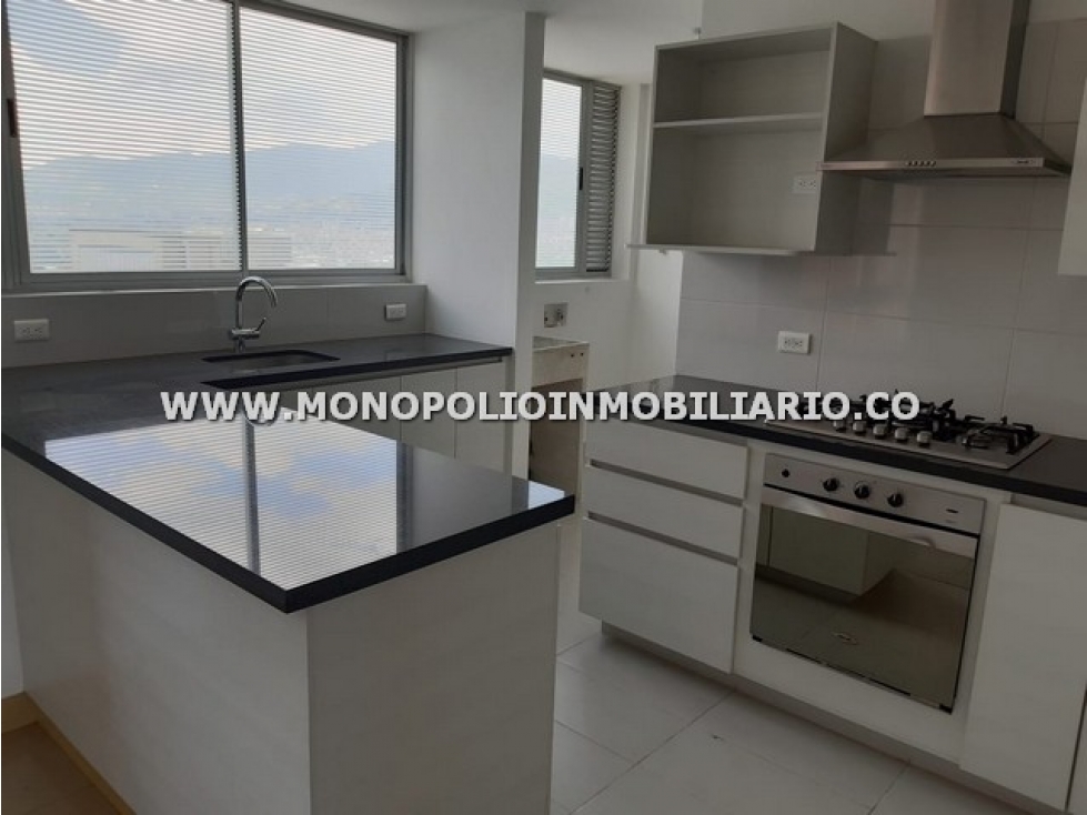 APARTAMENTO EN ARRIENDO - SECTOR CASTROPOL, EL POBLADO COD: 16822 — foto 3