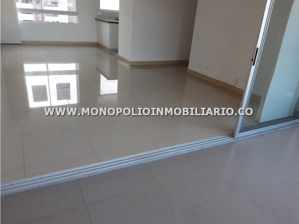 APARTAMENTO EN ARRIENDO - SECTOR CASTROPOL, EL POBLADO COD: 16822 — foto 4