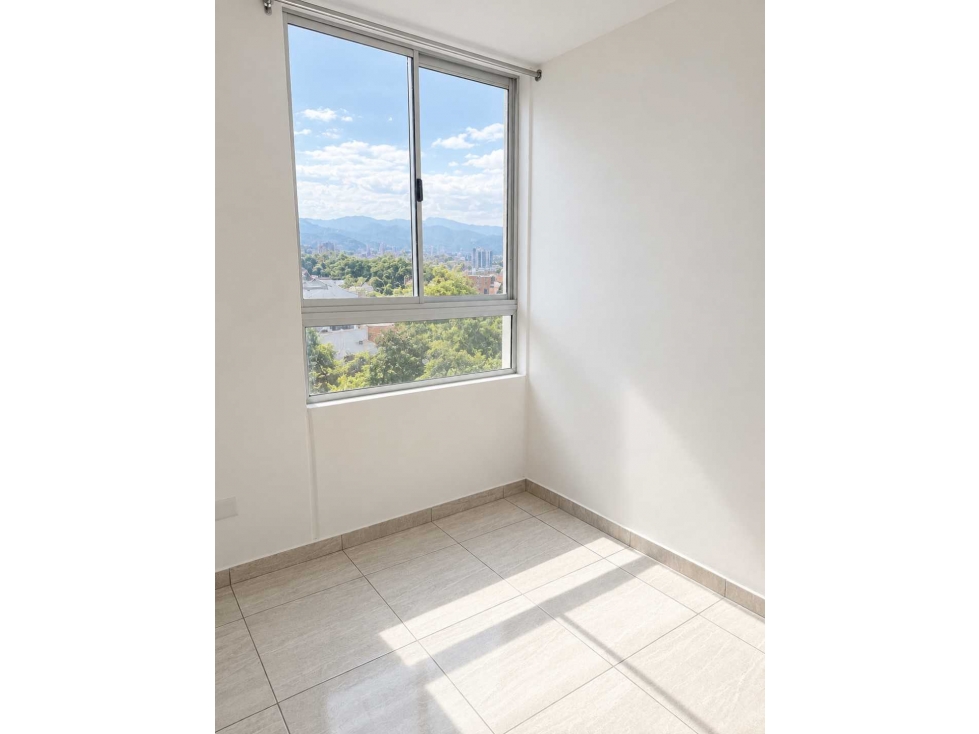 Apartamento en Arriendo sector Alcazares - 2