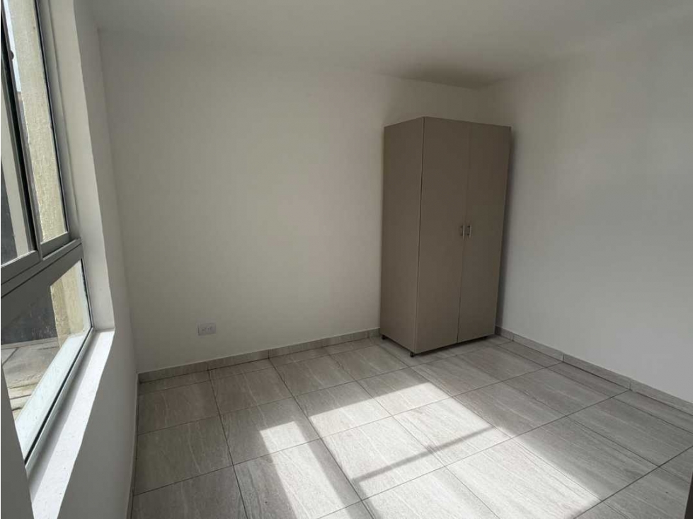 Apartamento en Arriendo sector Alcazares - 5