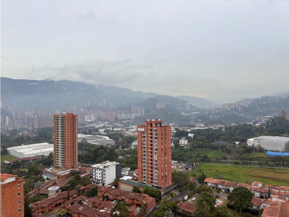 Apartamento en arriendo sector Suramérica