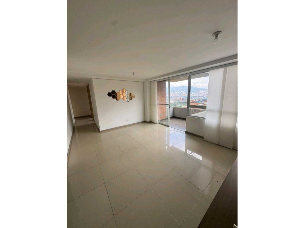 Apartamento en arriendo Aguacatala — foto 2