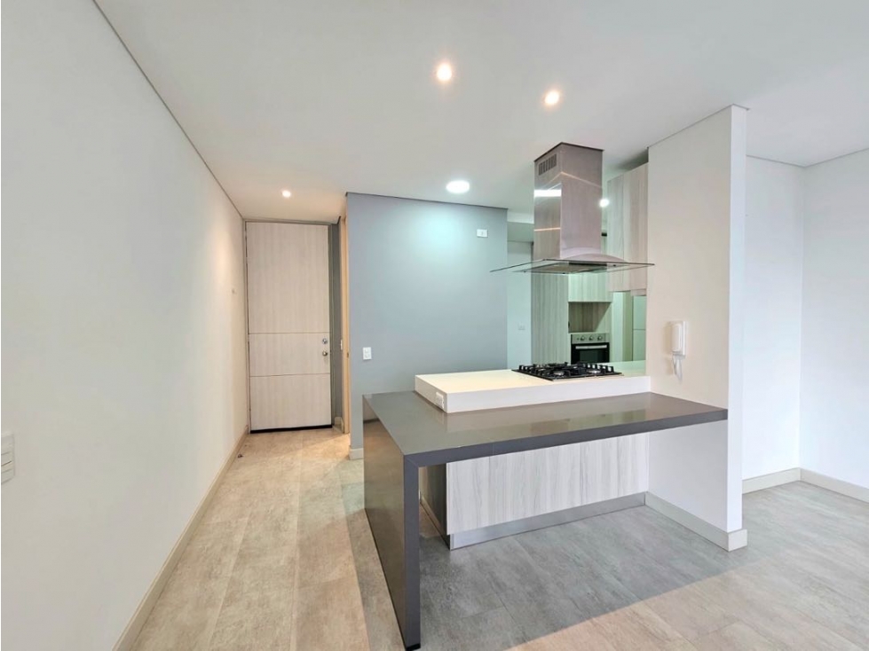 APARTAMENTO EN ARRIENDO VIA LINARES EL POBLADO
