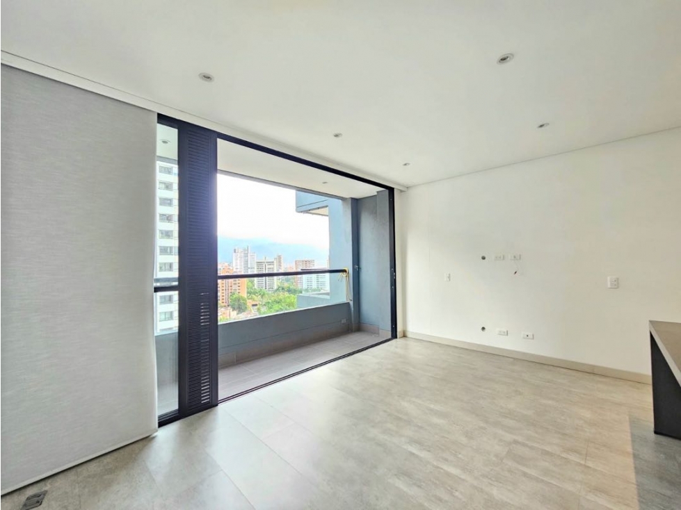 APARTAMENTO EN ARRIENDO VIA LINARES EL POBLADO — foto 2