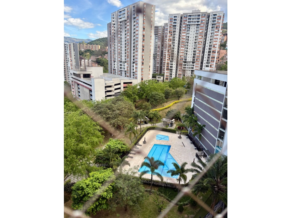 Apartamento en Aura Loma de los Bernal — foto 3