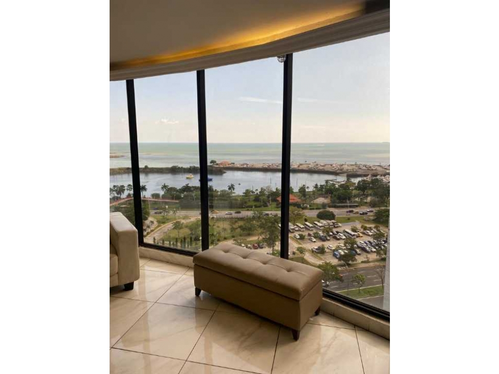 APARTAMENTO EN BELLA VISTA VISTA AL MAR PH ROCAMAR — foto 2