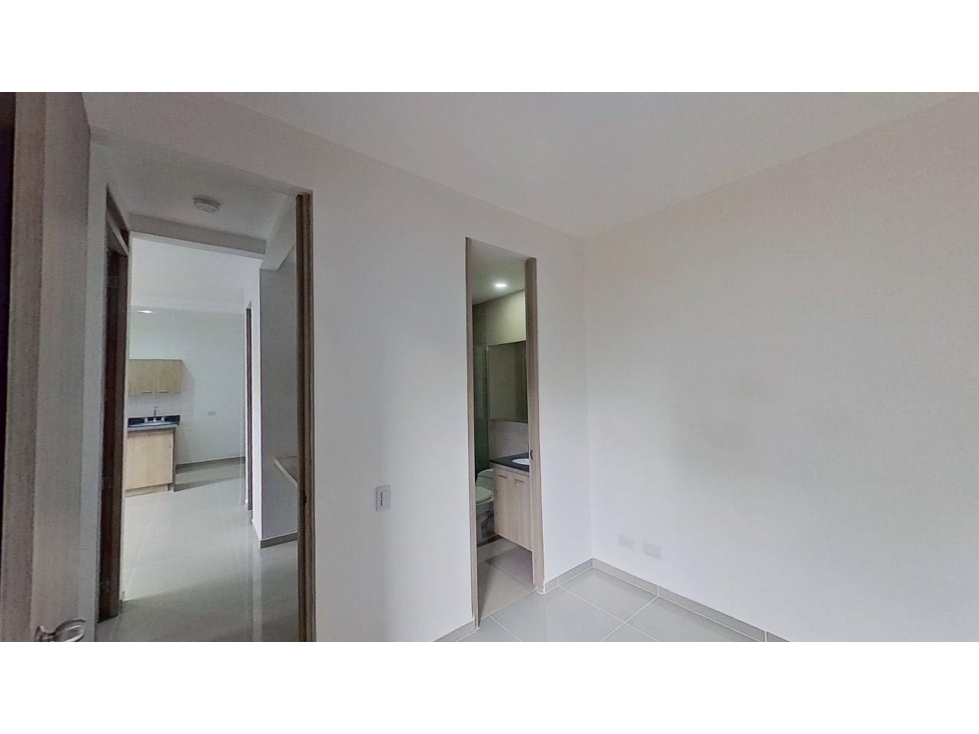 Apartamento En Cuarzo Tierra Firme Medellín 2 Parqueaderos $477M — foto 3
