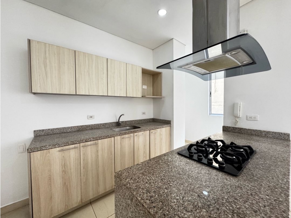 APARTAMENTO EN BRISAS DE TAKOA ALFRENTE DEL PARQUE SAGRADO CORAZON — foto 2
