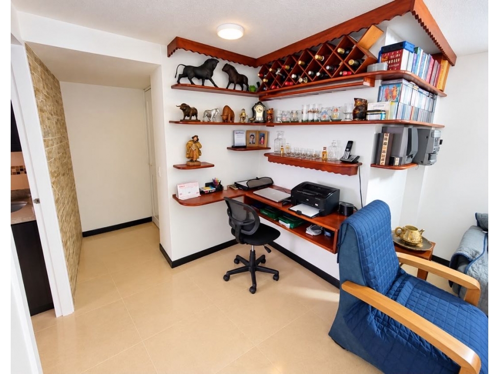 Apartamento en calasanz parte baja, unidad completa parqueadero — foto 3