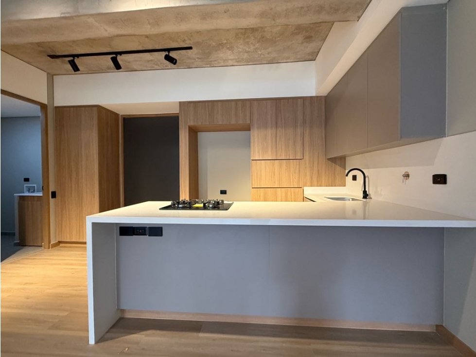 Apartamento en cesión de derechos en Loma de las Brujas, Envigado
